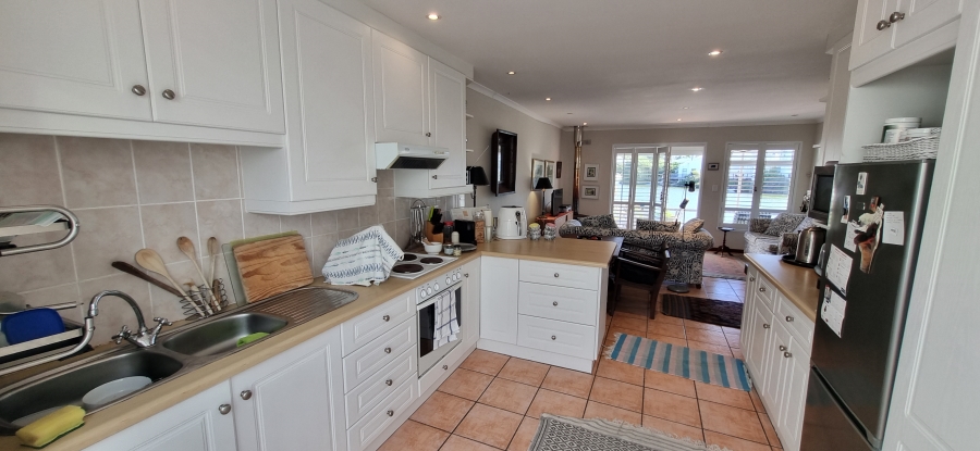 To Let 1 Bedroom Property for Rent in Marina Da Gama Western Cape